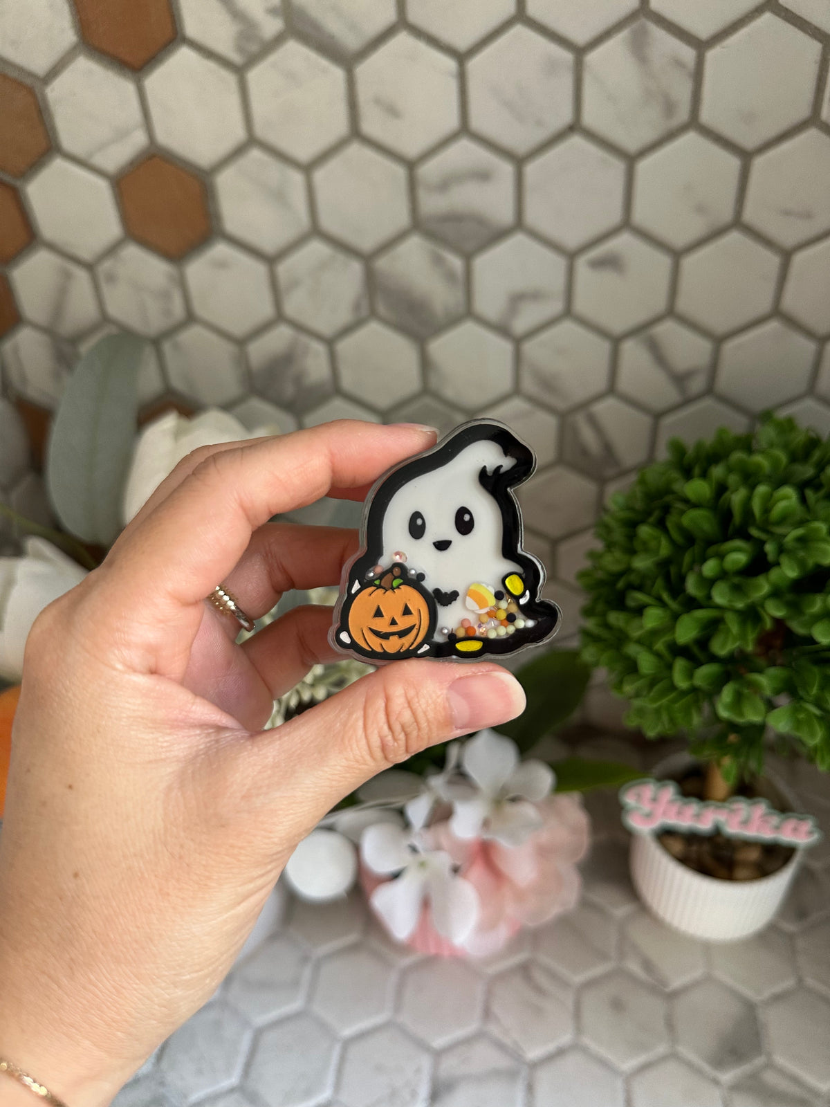 *HALLOWEEN* Liquid Shaker- Cute Ghost