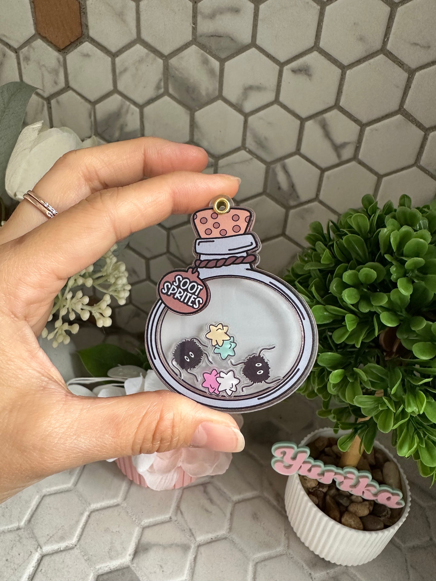 Dry Shaker: Soot Sprite Bottle